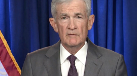 Jerome Powell berbicara mengenai kebijakan Federal Reserve AS di depan publik.
(Foto: Reuters)