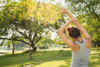 Paparan sinar matahari pagi membantu tubuh memproduksi vitamin D yang penting untuk kesehatan tulang dan daya tahan tubuh.