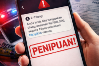 Waspada penipuan e-tilang via WhatsApp dan SMS, pastikan hanya mengakses tautan resmi ETLE Polri.