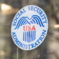 Logo Social Security Administration (SSA), lembaga pemerintah Amerika Serikat yang menyalurkan pembayaran jaminan sosial kepada jutaan penerima manfaat setiap tahun.
Credit: Social Security Administration (SSA)