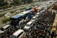 Ilustrasi lalu lintas di Jakarta saat aturan ganjil-genap ditiadakan pada 16 Januari 2026 bertepatan dengan libur Isra Miraj, semua kendaraan diperbolehkan melintas.
(Sumber: Jakarta Post / Ilustrasi)