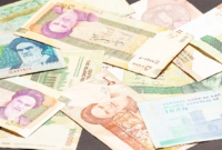 Ilustrasi uang kertas rial Iran di tengah tekanan ekonomi dan pelemahan nilai tukar mata uang nasional.
(Foto: Corporate Finance Institute)