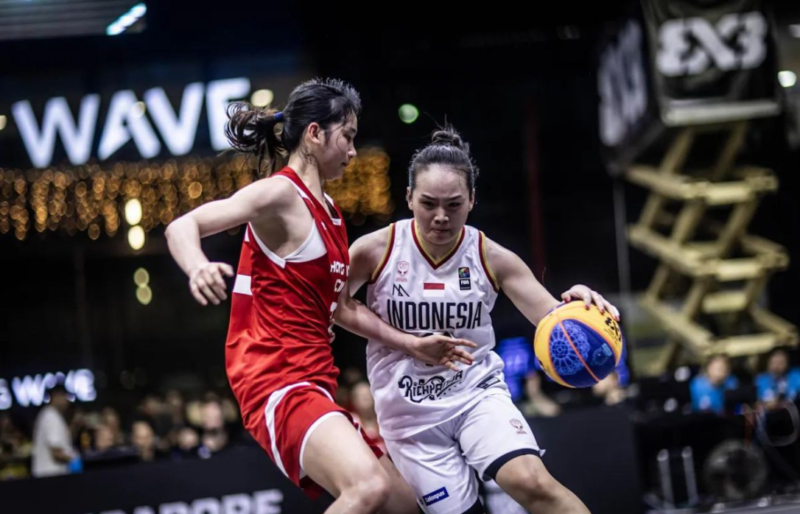 Atlet Timnas Basket 3x3 Indonesia (putri) menunjukkan semangat dan keterampilan mereka dalam pertandingan internasional, menjelang Piala Dunia Basket 3x3 2026.
(Photo by ANTARA FOTO)