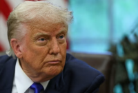 Donald Trump menghadiri pertemuan resmi di Gedung Putih terkait perkembangan hubungan AS dan Iran.
(Foto: AP Photo / Sumber Terverifikasi)