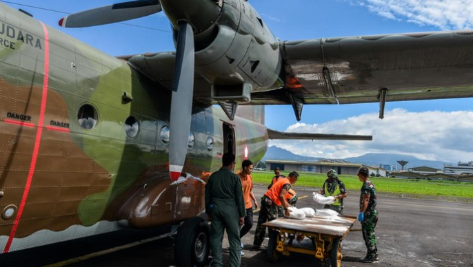 Foto: Ilustrasi operasi modifikasi cuaca (ANTARA FOTO/RAISAN AL FARISI)