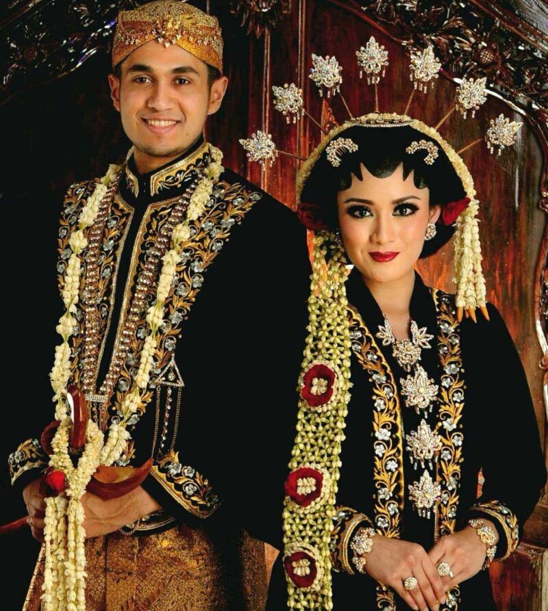 Makanan yang Dianjurkan dan Dihindari bagi Pengantin Wanita (Poto : modeldambaan.blogspot.com)