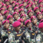 HUT ke-80 TNI, Ribuan Prajurit Unjuk Ketangkasan dan Parade Alutsista di Hadapan Presiden Prabowo. (Foto: Ari Saputra)