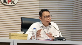 Plt. Deputi Penindakan dan Eksekusi KPK, Asep Guntur Rahayu menyebut penyidik menyita uang Rp850 juta yang disimpan ditas ransel. Foto/SindoNews