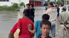 Tanggul Sungai Tuntang Jebol, Jalur Semarang–Purwodadi Lumpuh Total