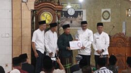 Bersama Warga, Walikota Alfin Percepat Pembangunan Masjid di Sumur Anyir