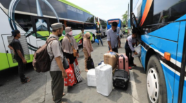 Ilustrasi mudik naik bus (Foto: Agung Pambudhy/detikcom)