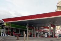 Penurunan Harga BBM Non-Subsidi Belum Berdampak, Antrean BBM Bersubsidi Masih Mengular di Sungai Penuh