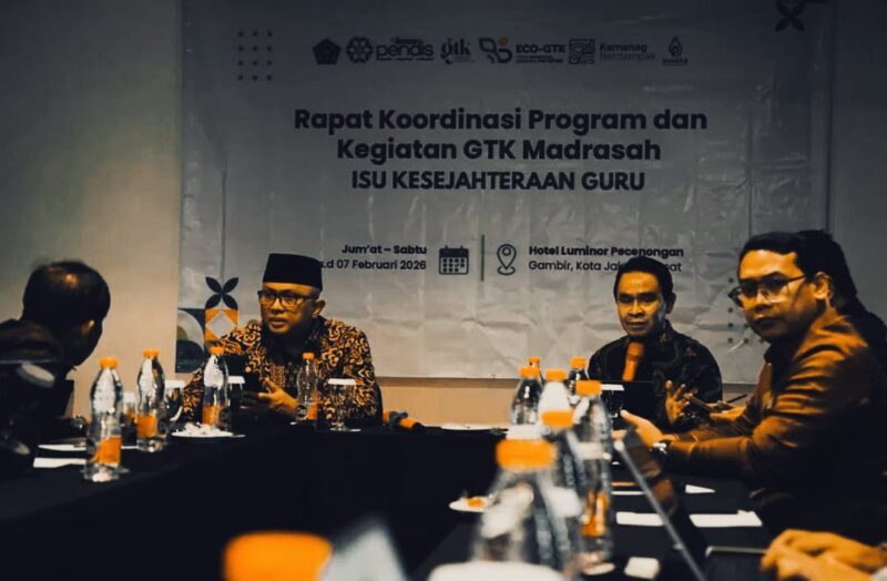 Kemenag Prioritaskan  Guru Madrasah Honorer Menjadi PPPK