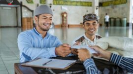 Bolehkah Anak Membayar Zakat Fitrah kepada Orang Tua? Ini Penjelasan Hukum Islam