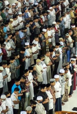 Tarawih 11 Rakaat atau 23 Rakaat, Mana yang Benar? Ini Penjelasan Lengkap Menurut Ulama
