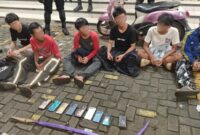Polisi menangkap remaja yang hendak tawuran di Jakarta Timur. (Dok. Istimewa)