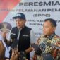 Direktur Pemantauan dan Pengawasan Wilayah I BGN, Harjito bersama Wali Kota Malang, Wahyu Hidayat saat meninjau SPPG Kota Malang, Jumat (27/3/2026)(KOMPAS.com/ PUTU AYU PRATAMA SUGIYO)