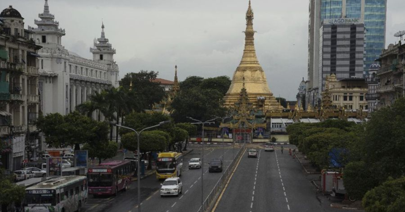 Tetangga RI Terapkan QR Code untuk Batasi Pembelian BBM