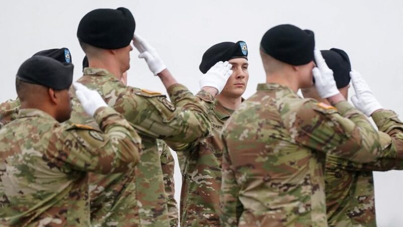 AS Kerahkan 3.500 Tentara ke Timur Tengah, Situasi Memanas ( Terntara Amerika Serikat (AS). (REUTERS/Nathan Howard / CNBC Indonesia )

