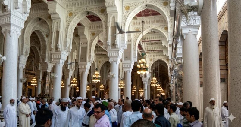 Masjidil Haram Padat di Akhir Ramadan, Jemaah Diminta Hafalkan Nama Pintu