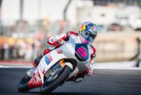 Veda Ega Pratama pada kualifikasi Moto3 Amerika Serikat di Sirkuit Austin hari Sabtu (28/03/2026) malam WIB. (Honda Team Asia)