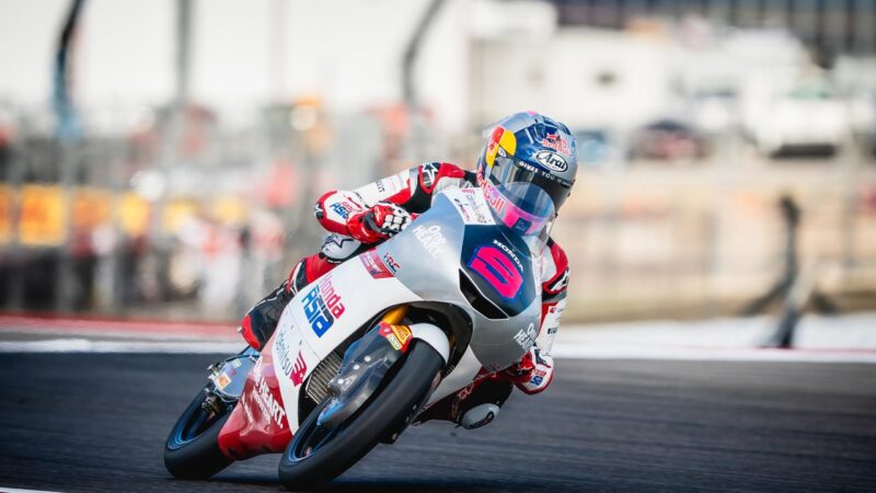 Veda Ega Pratama pada kualifikasi Moto3 Amerika Serikat di Sirkuit Austin hari Sabtu (28/03/2026) malam WIB. (Honda Team Asia)