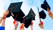 Ilustrasi beasiswa (Andrea1597/ Pixabay)