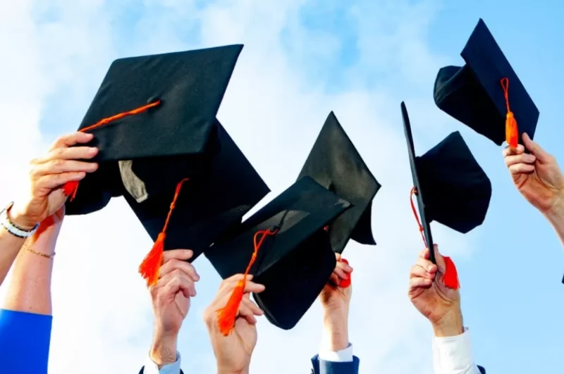 Ilustrasi beasiswa (Andrea1597/ Pixabay)