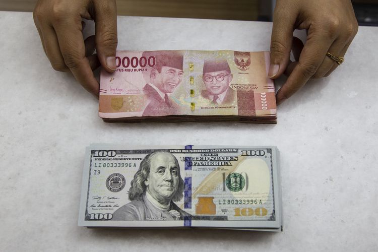 Ilustrasi kurs dollar ke rupiah, nilai tukar rupiah.(ANTARA FOTO/Dhemas Reviyanto)
