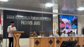 Prof.Ermaya Ingatkan Ancaman Krisis Energi hingga Ekonomi ( dok.JAMBIlink )