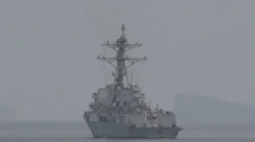 Dua Kapal Perang AS Masuki Selat Hormuz, IRGC Beri Peringatan Keras (dok.Angkatan Laut Amerika/IDN financials)