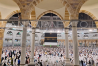 Umrah Hanya untuk Warga Saudi, Jemaah Internasional Wajib Keluar