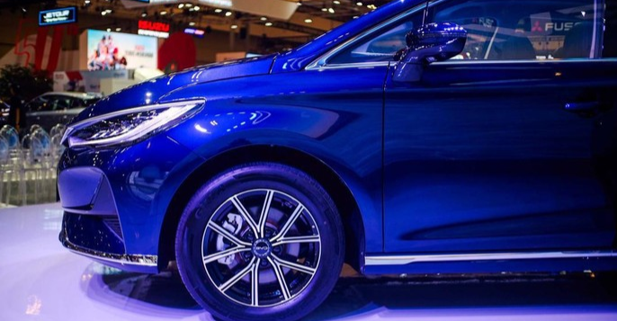 Ilustrasi BYD M6. Foto: Andhika Prasetia