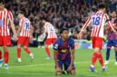 Barcelona kalah 0-2 saat menjamu Atletico Madrid di leg pertama perempatfinal Liga Champions (Foto: REUTERS/Nacho Doce)