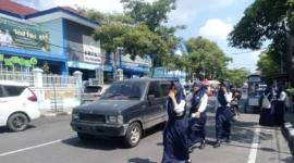 SMA dan SMK di Bojonegoro Terapkan Aturan : Siswa Wajib Kumpulkan HP ( dok.M.IRVAN RAMADHON/RADAR BOJONEGORO)