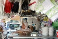 Perusahaan yang memproduksi bahan baku plastik dan biji plastik, mengungkapkan nafta merupakan cairan hidrokarbon menengah yang diolah dari minyak mentah. (FOTO:CNN Indonesia/Farid).