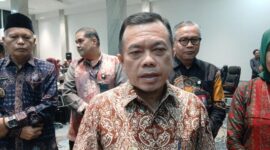 Sudirman resmi jadi Komisaris Utama Bank Jambi. Al Haris jelaskan alasan penunjukan serta status tiga komisaris yang masih dalam proses seleksi. ( Poto : detiksumbagsel ).