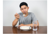 6 Ciri Kepribadian Orang yang Makan Lambat Menurut Psikologi ( dok. Eka Hospital )