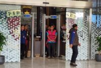 Kejagung Menahan Ketua Ombudsman RI Usai Pemeriksaan, Publik Soroti Kasus Ini ( Poto : dok.detikcom/Taufiq)