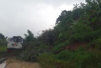 KA Ciremai Terjebak Longsor di Sasaksaat, Jalur Kereta Sempat Lumpuh ( dok.KAI via CNN Indonesia / CNBC Indonesia )