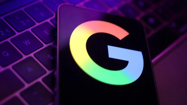 Ilustrasi. Google menyinggung tenggat waktu penyesuaian bagi platform untuk penerapan PP Tunas adalah Maret 2027, berbeda dengan Komdigi yang memberikan masa peralihan selama satu tahun. (Foto: REUTERS/Dado Ruvic)