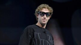 Teknologi Pengganti Smartphone Mulai Hadir di Pasaran ( dok.REUTERS/Manuel Orbegozo/ CNN Indonesia )