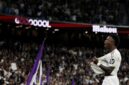 Vinicius Jr selebrasi usai cetak gol untuk Real Madrid. (REUTERS/Jon Nazca)