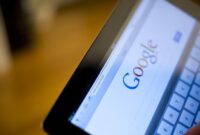 Gen Z tetap menggunakan Google Search, namun dengan pola baru berbasis AI. Mereka mencari lebih detail, visual, dan memanfaatkan teknologi. ( dekinet - detikcom ).