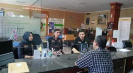 Tim Kejari Lombok Tengah Provinsi NTB saat melakukan konsultasi ke KPKNL Denpasar Bali.( Poto : ANTARA ).