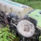 Truk tangki CPO terguling di Jalan Lingkar Selatan Jambi akibat diduga sopir mengantuk. Insiden ini sempat menyebabkan kemacetan namun tidak menimbulkan korban jiwa.( Poto : Tribunjambi.com ).