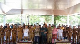 Sekda Pemprov. Jambi dan tamu undangan.( Poto : JAMBIPRIMA.COM ).