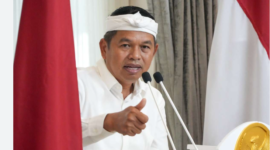 Gubernur Jawa Barat Dedi Mulyadi mengusulkan penghapusan pajak kendaraan bermotor dan menggantinya dengan sistem jalan berbayar. ( Poto : jabarprov ).