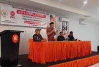 Heru Kustanto saat menyampaikan sambutan dan mendengarkan aspirasi peserta.( Poto : jambiprima.com ).