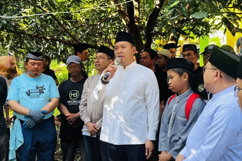 Wakil Menteri Pertanian (Wamentan) Sudaryono alias Mas Dar dalam acara pemotongan hewan kurban di Masjid Nurul Iman, Kementerian Pertanian, Jakarta, Rabu (27/5/2026).(KOMPAS.com/Syakirun Ni'am)